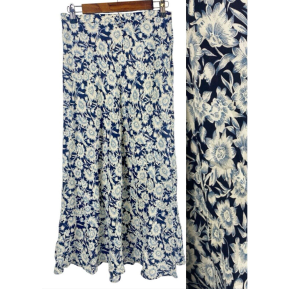 Vintage Muse Skirt Size 10 90s Blue White Floral Cottagecore Dainty Countrycore